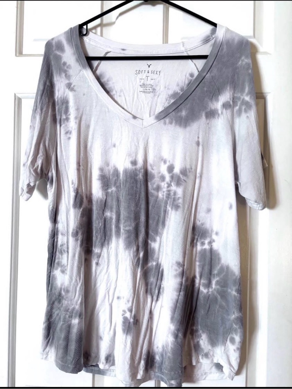 Women's Grey Tie-Dye V-Neck Top